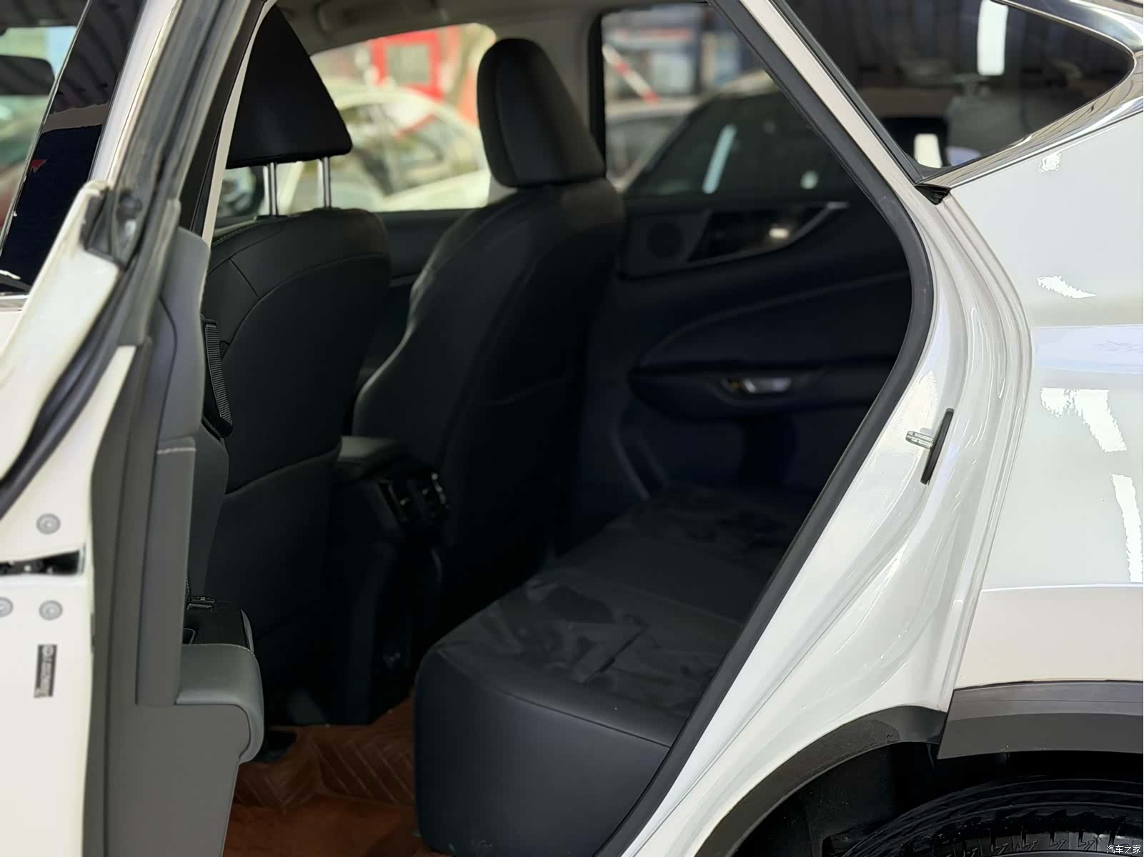 Lexus NX, 2022 13