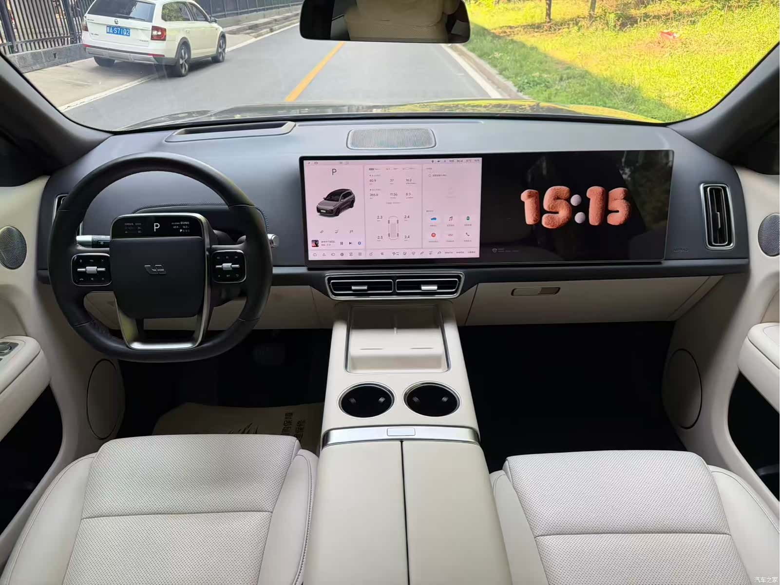 Li Auto L8, 2023 10