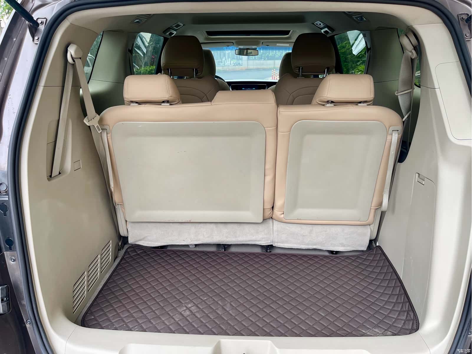 Buick GL8, 2016 6