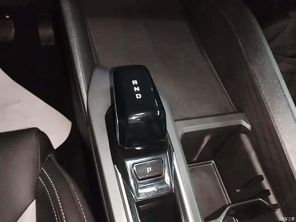 Geely Binray, 2024 14