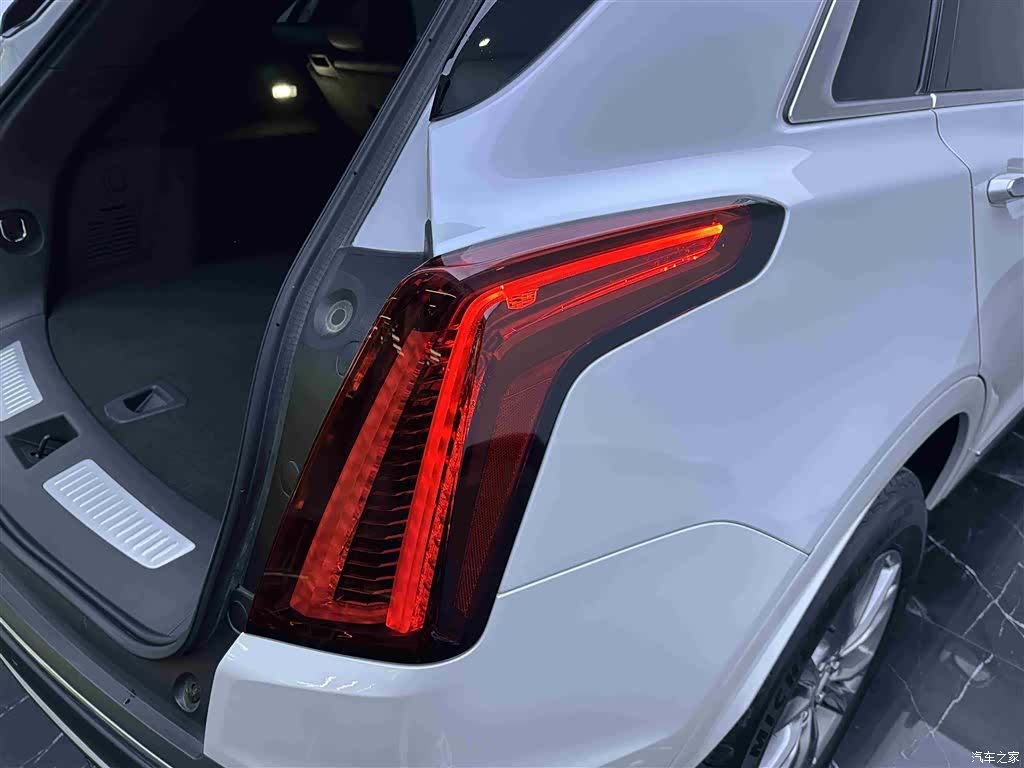 Cadillac XT5, 2022 22