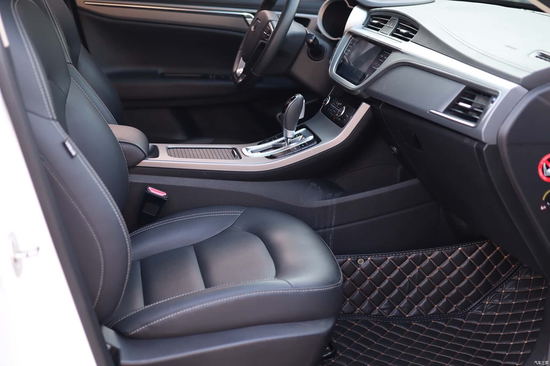 Geely Emgrand, 2019 26