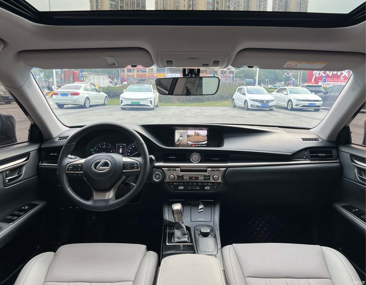 Lexus ES, 2018 7