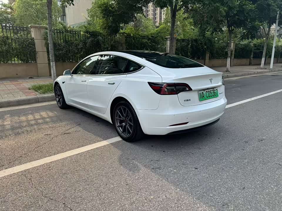 Tesla Model 3 Tesla Model 3