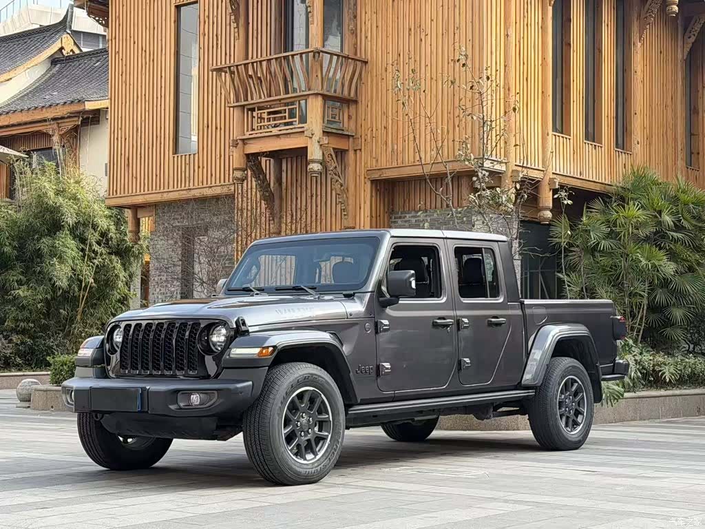 Jeep Gladiator, 2023 2