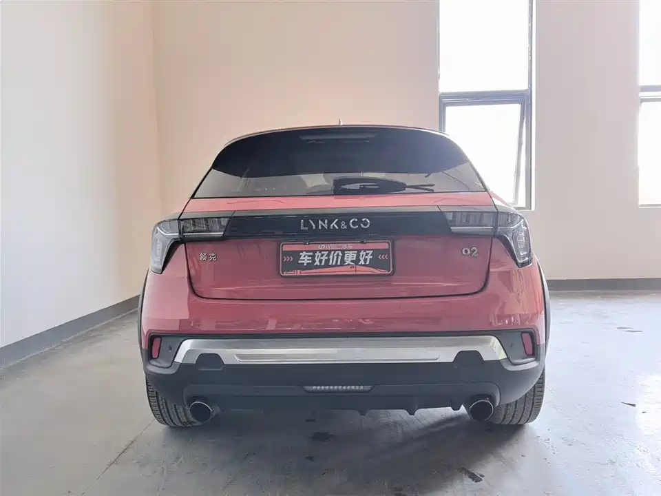 Lynk & Co 02