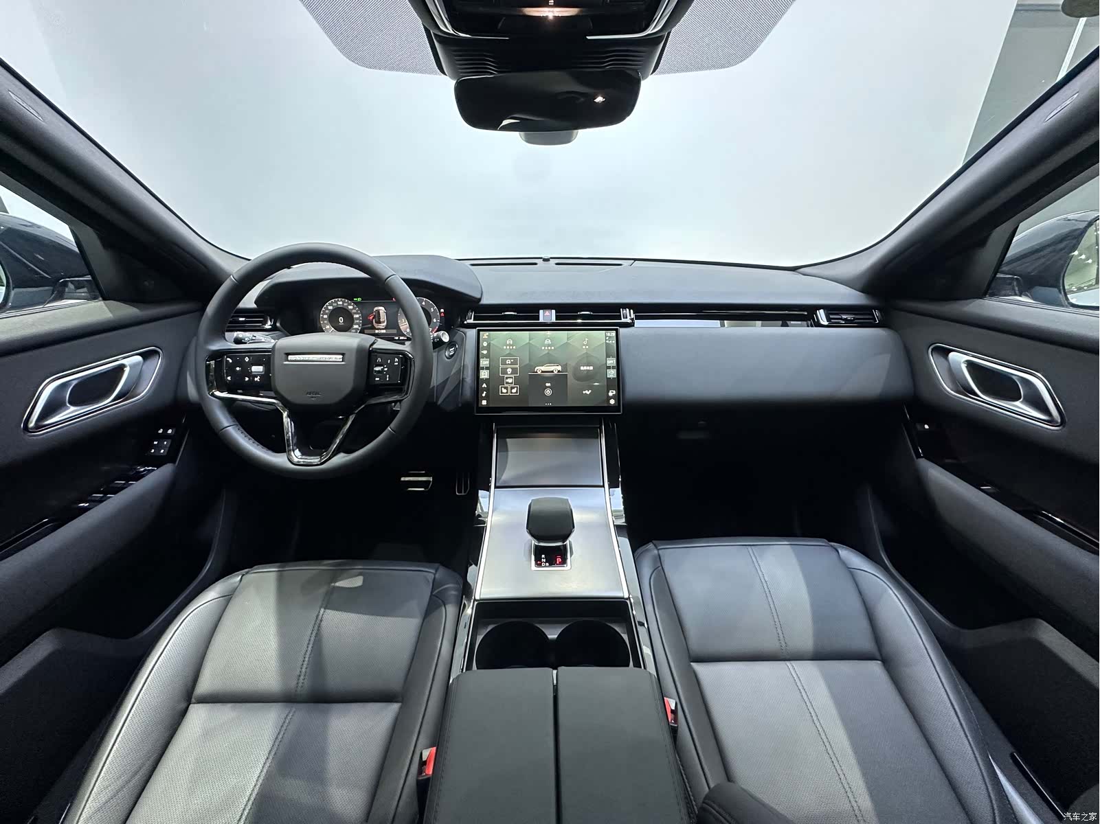 Land Rover Range Rover, 2026 12