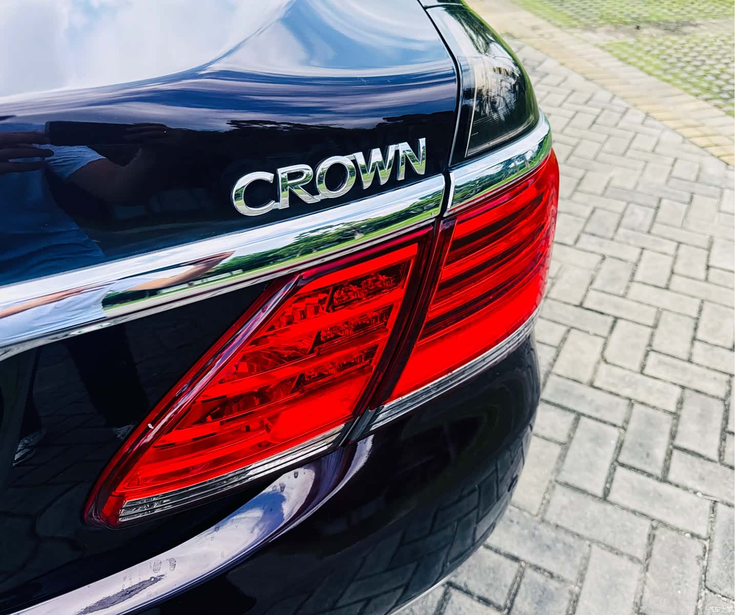 Toyota Crown, 2012 7