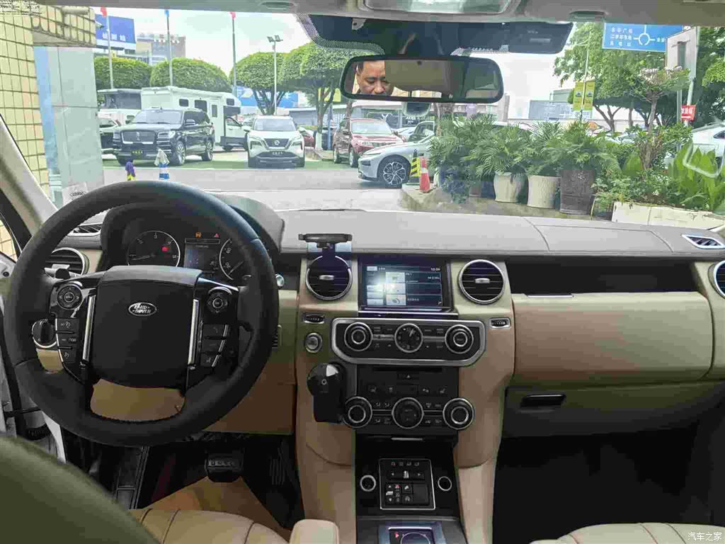 Land Rover Discovery, 2014 10