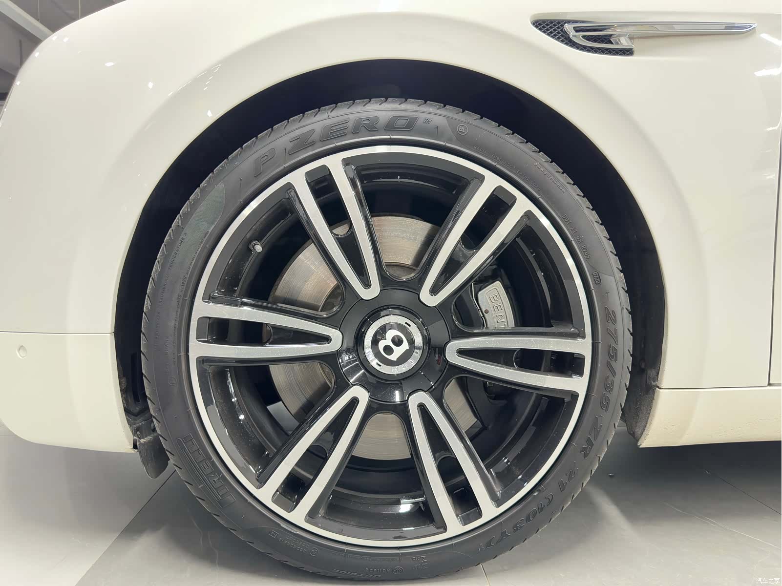 Bentley Flying Spur, 2014 29