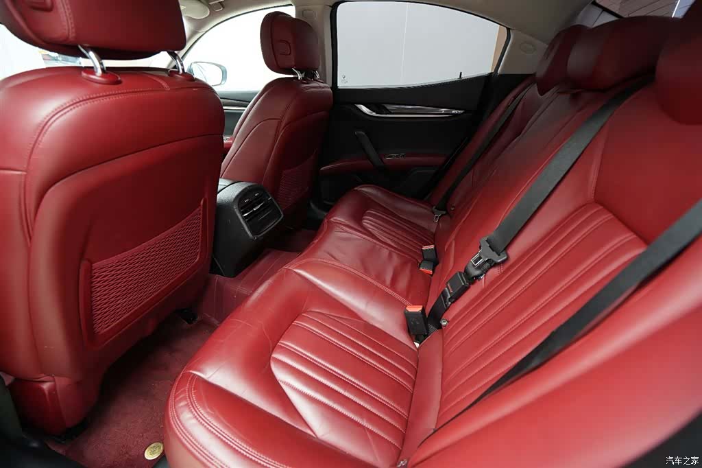Maserati Ghibli, 2017 15