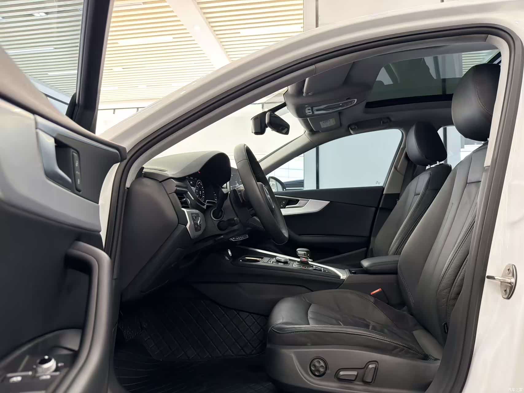 Audi A4L, 2019 6