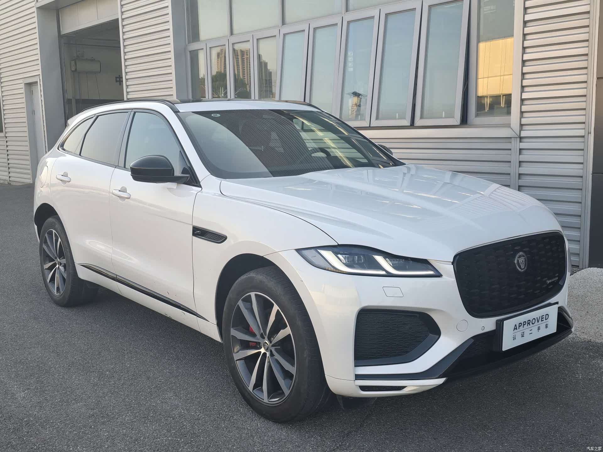 Jaguar F-PACE, 2024 3