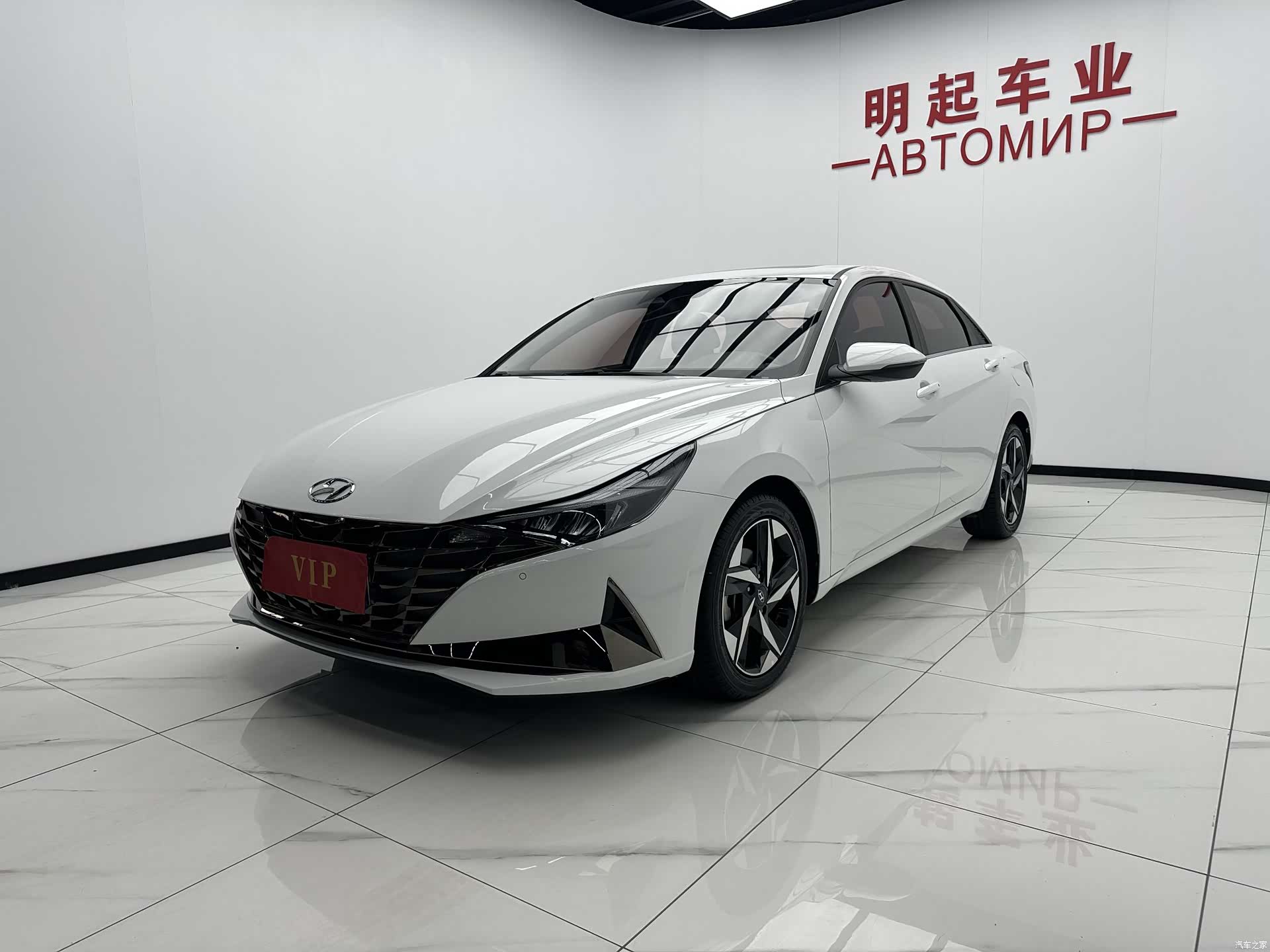 Hyundai Elantra, 2023 4