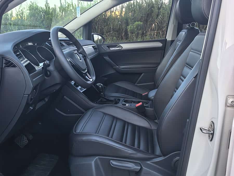 Volkswagen Touran 2019, фото 4
