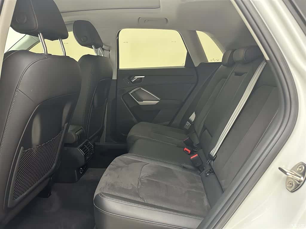 Audi Q3, 2023 15