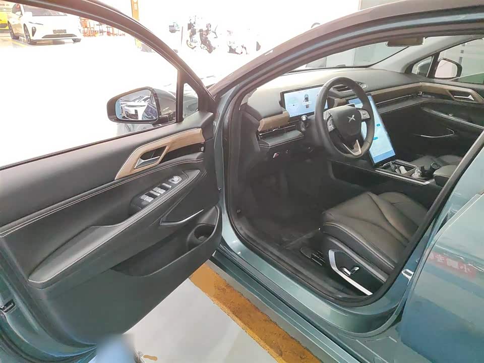 XPENG P5