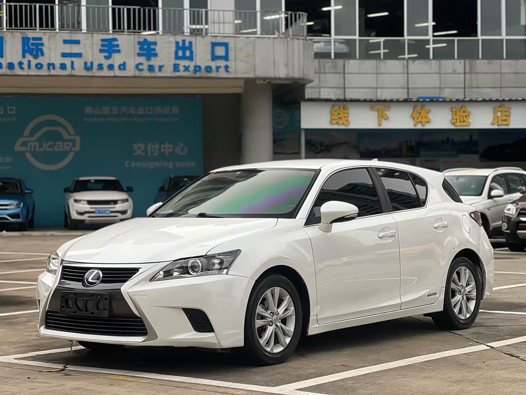 Lexus CT