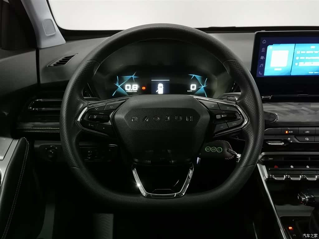Wuling RS-3, 2020 11
