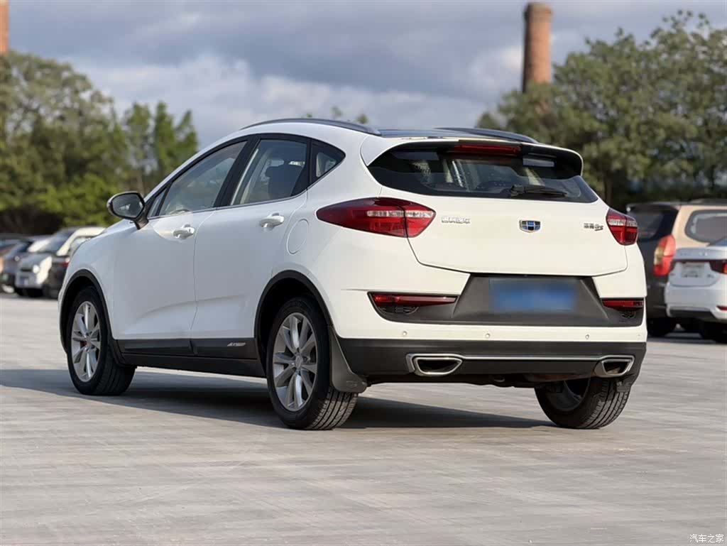 Geely Emgrand, 2017 13