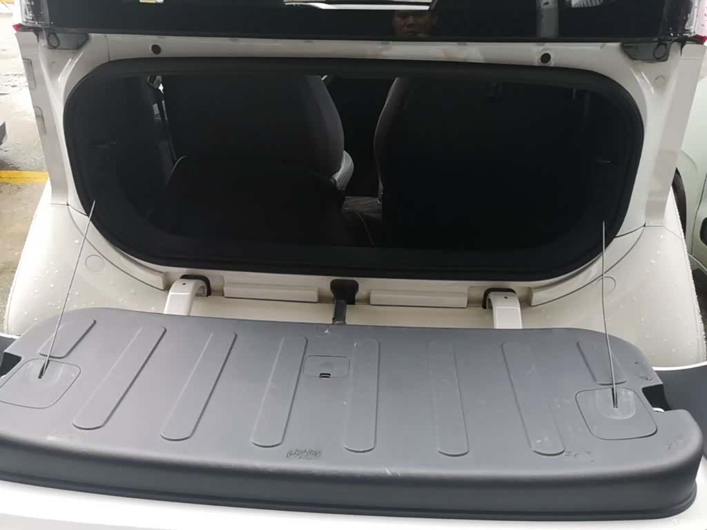 Wuling E200, 2020 19