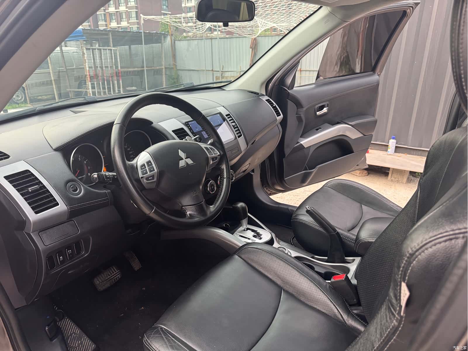 Mitsubishi Outlander, 2012 7