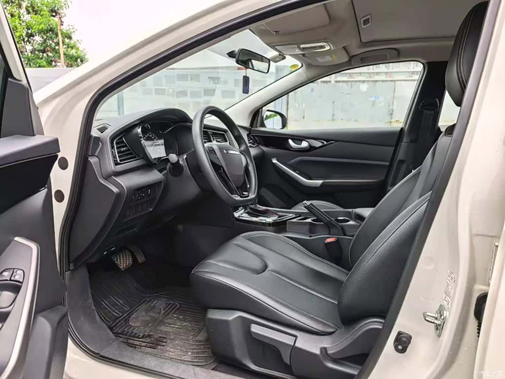 Nissan D60, 2022 14