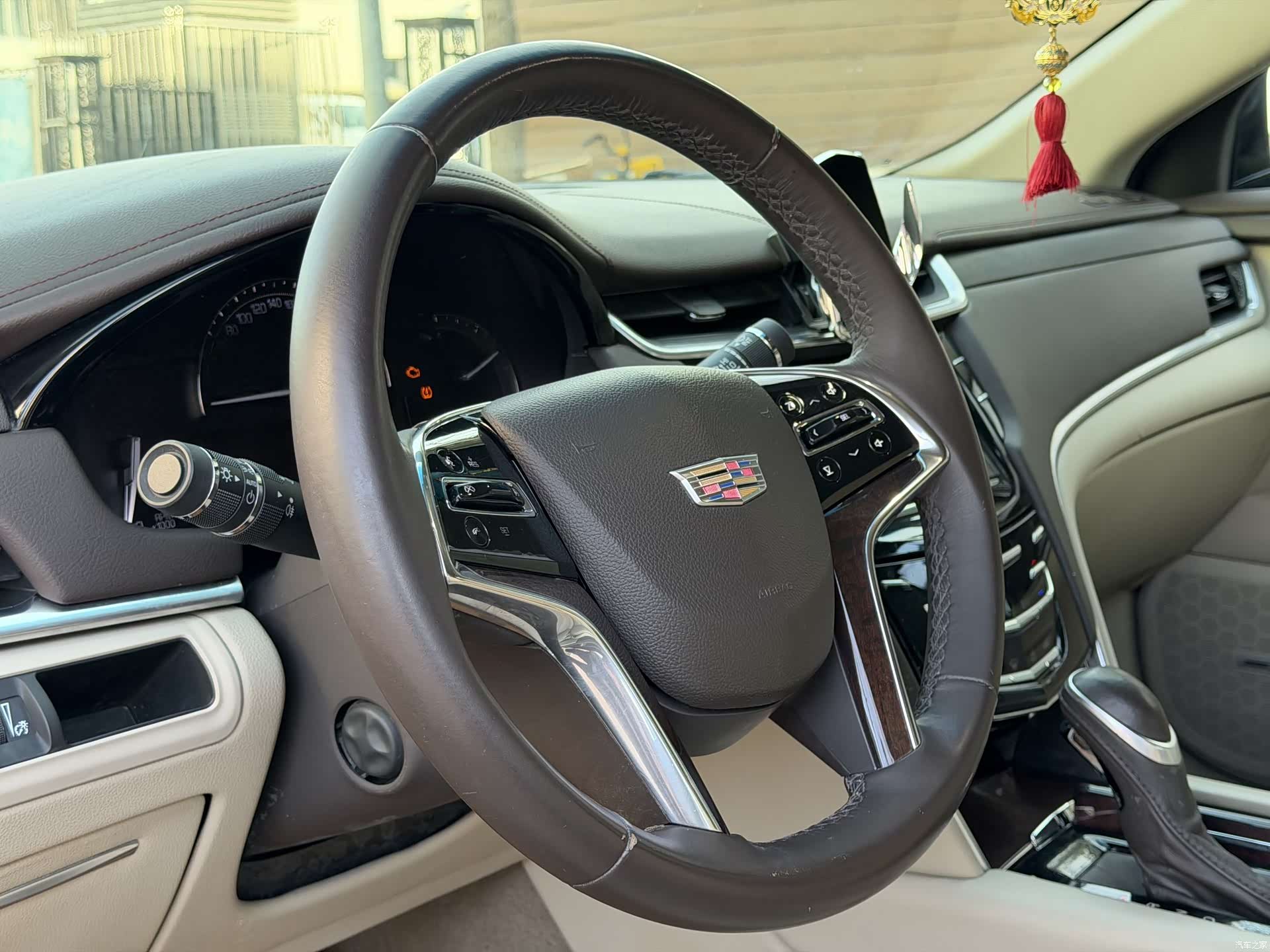 Cadillac XTS, 2017 15