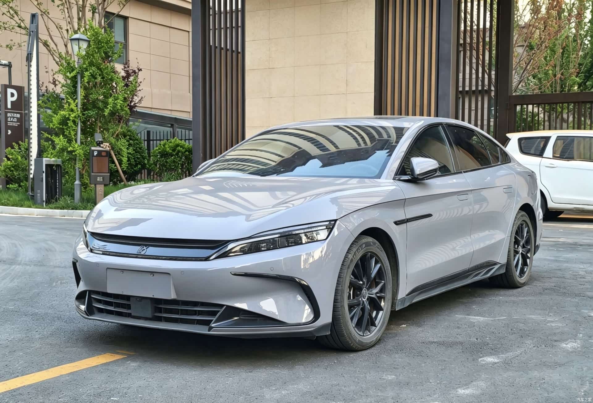 BYD Han, 2024 1