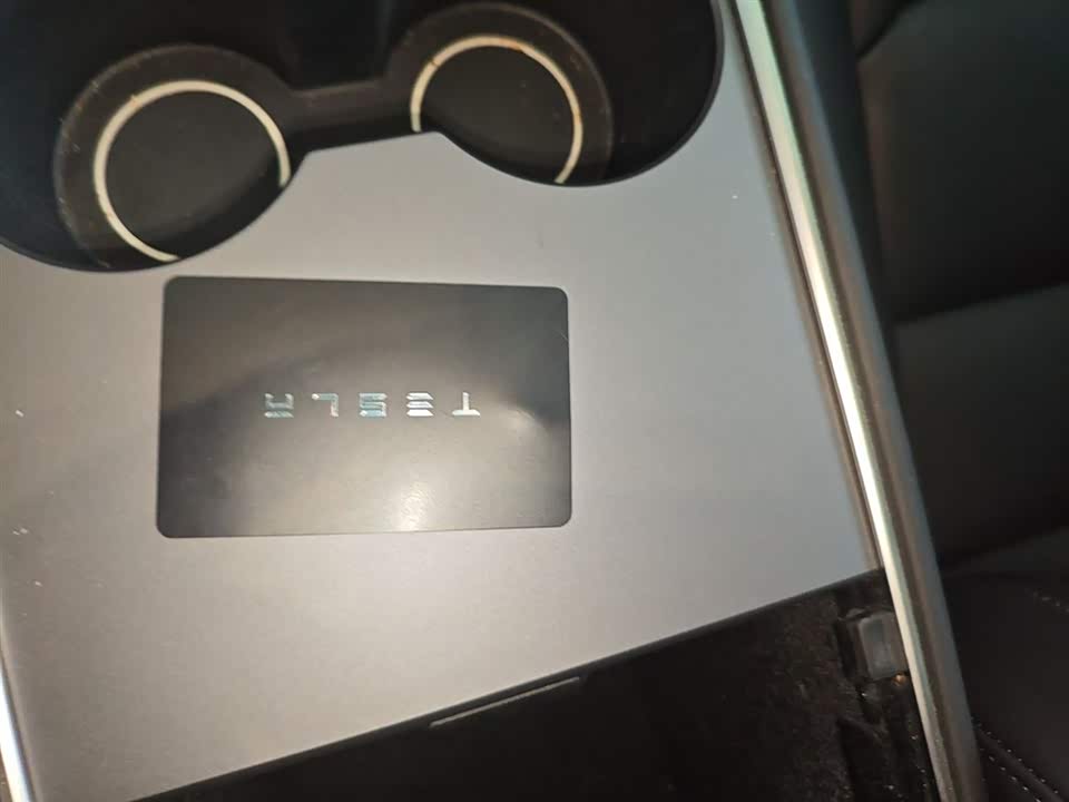 Tesla Model 3 Tesla Model 3