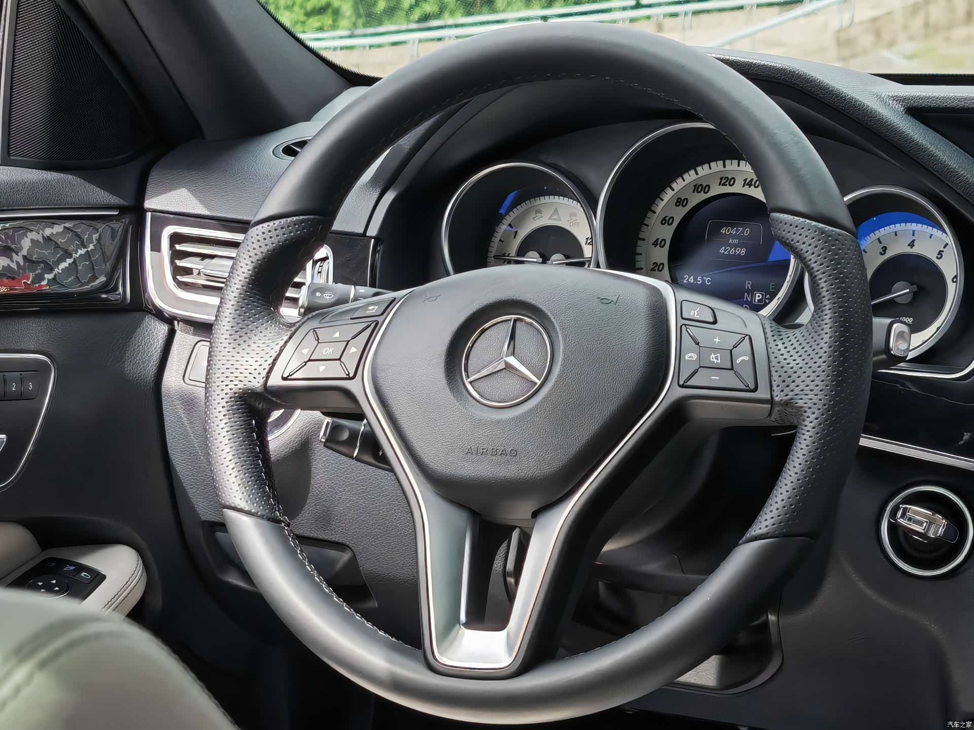 Mercedes-Benz E-Class, 2014 11