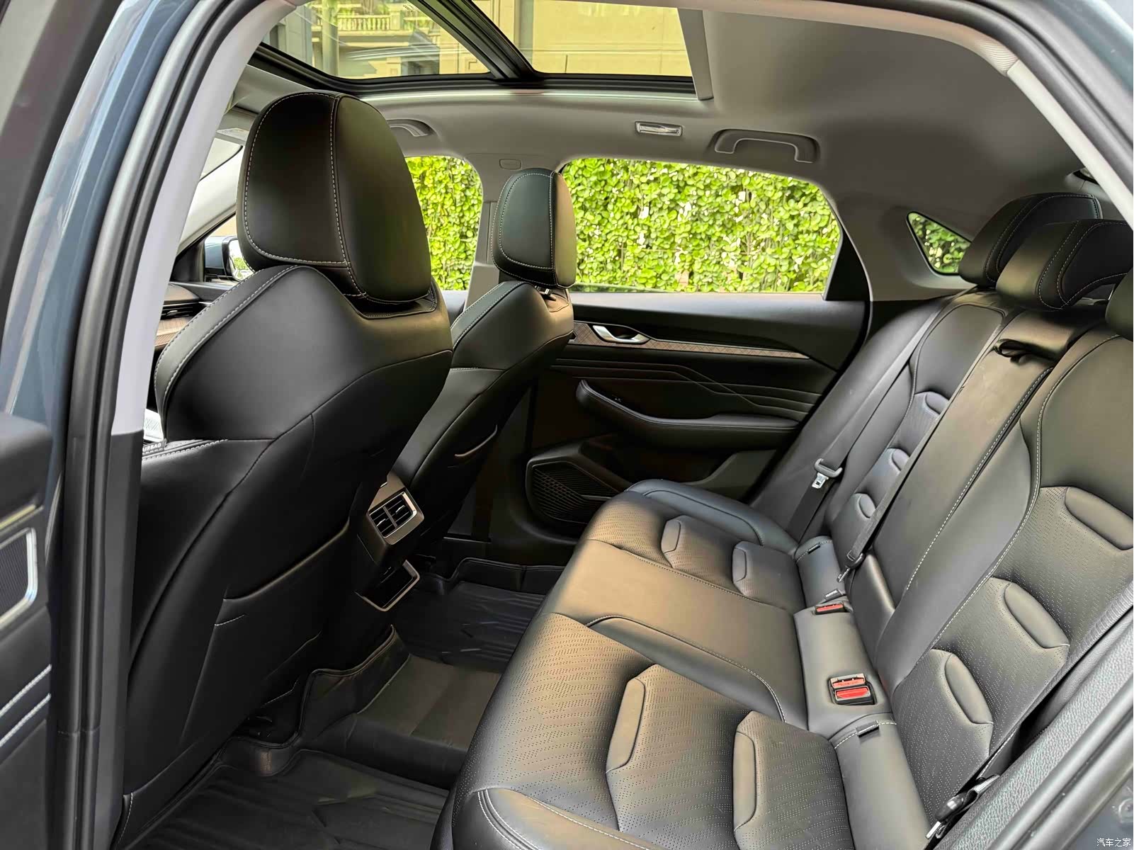 Geely Preface, 2023 8