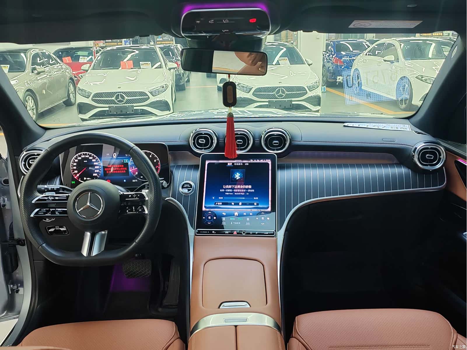 Mercedes-Benz GLC, 2024 11