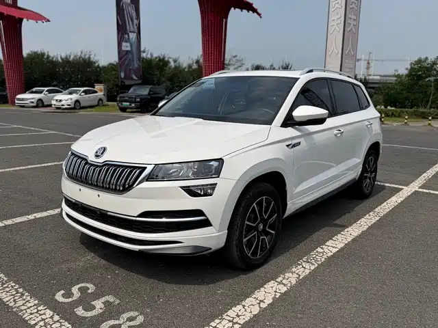 Škoda Karoq 2022 — купить из Китая под заказ