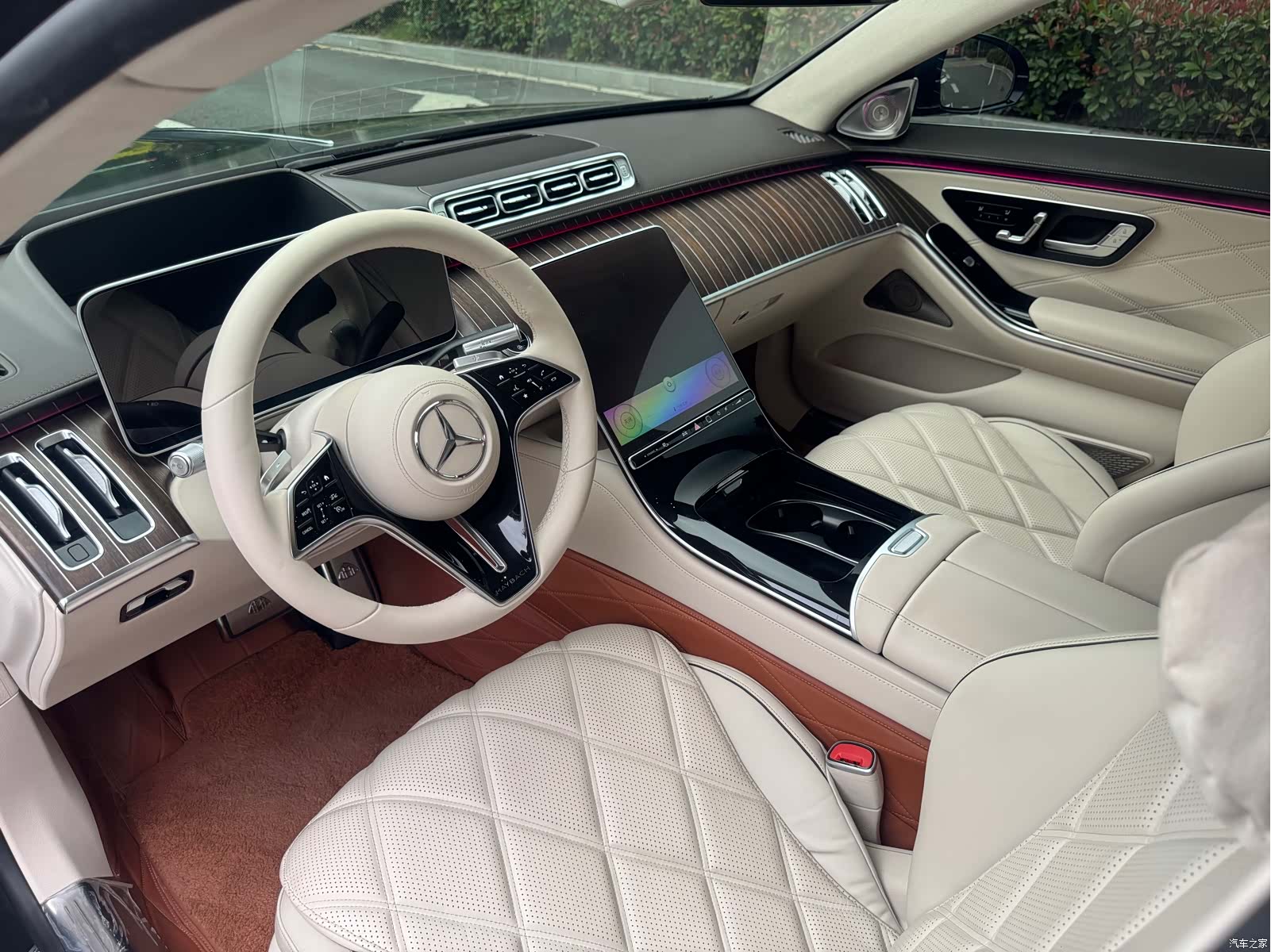 Maybach S-Class, 2023 все фото