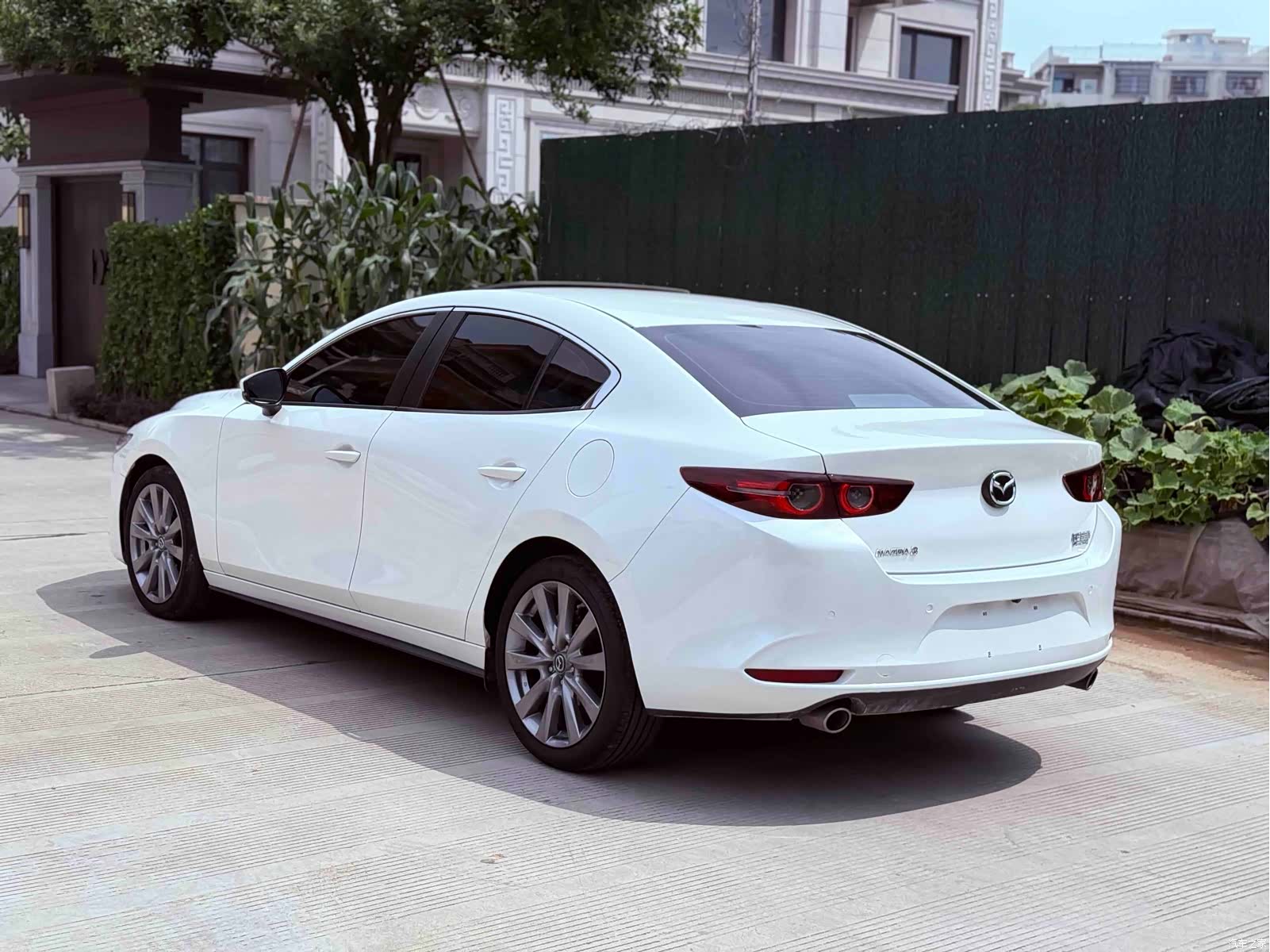 Mazda Mazda3, 2024 8