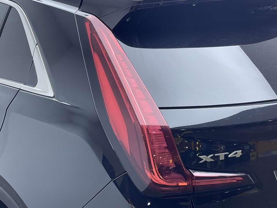 Cadillac XT4