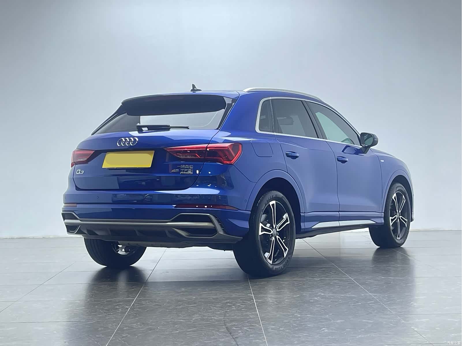 Audi Q3, 2021 4