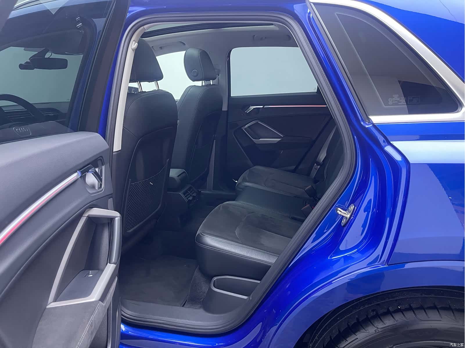 Audi Q3, 2021 13