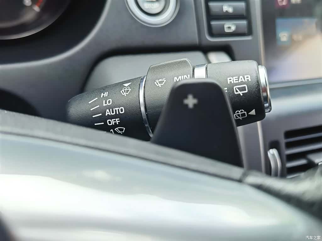 Land Rover Discovery, 2019 20