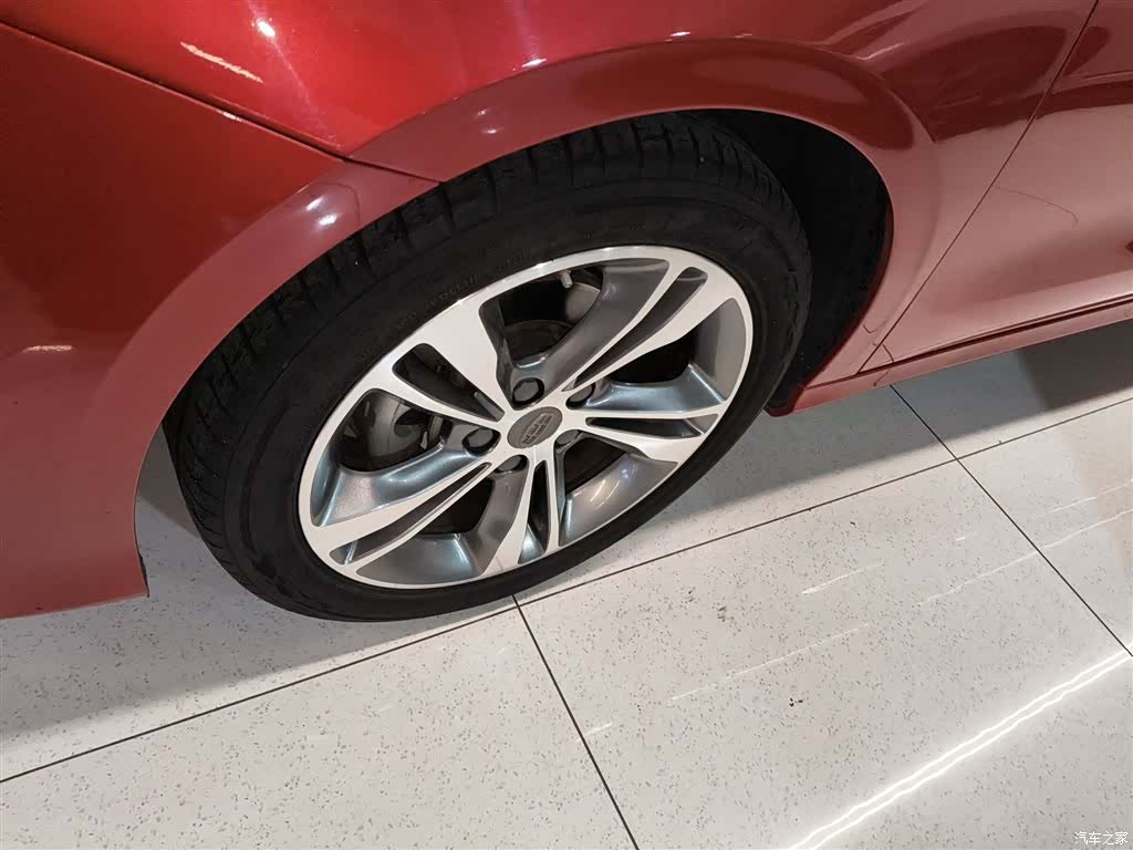 Geely Binray, 2019 23