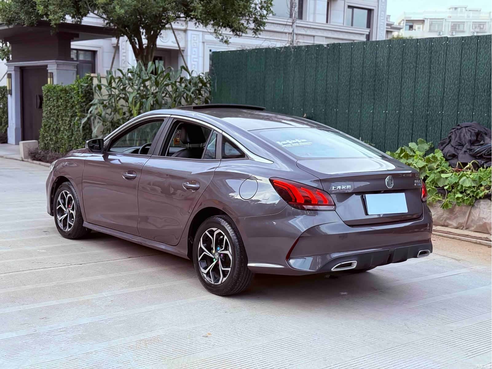 MG MG5, 2021 7
