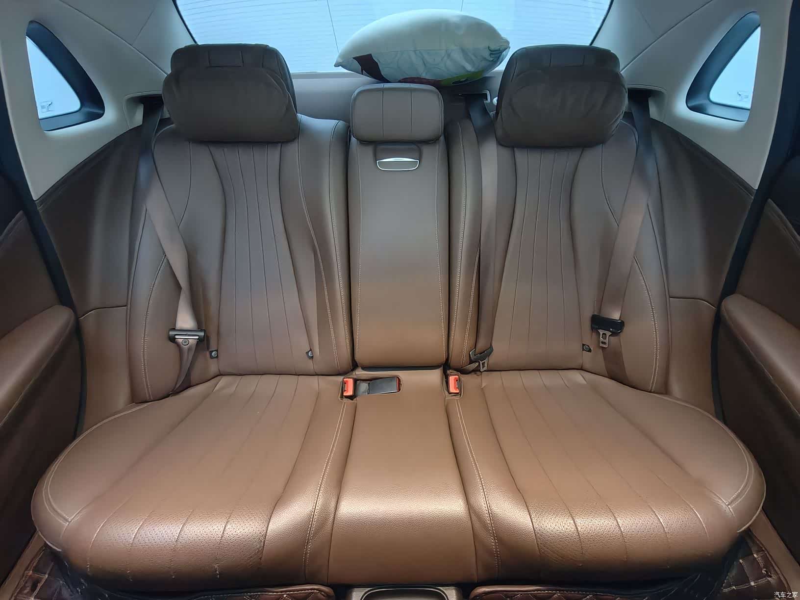 Mercedes-Benz E-Class, 2018 15