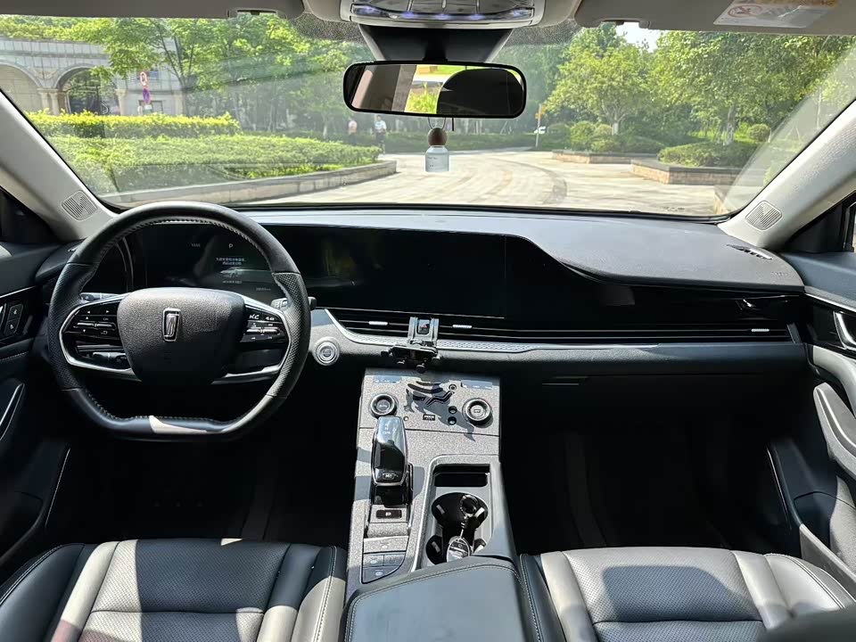 Besturn B70