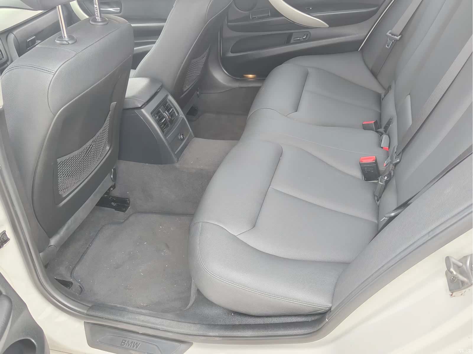 BMW 3 Series, 2015 3