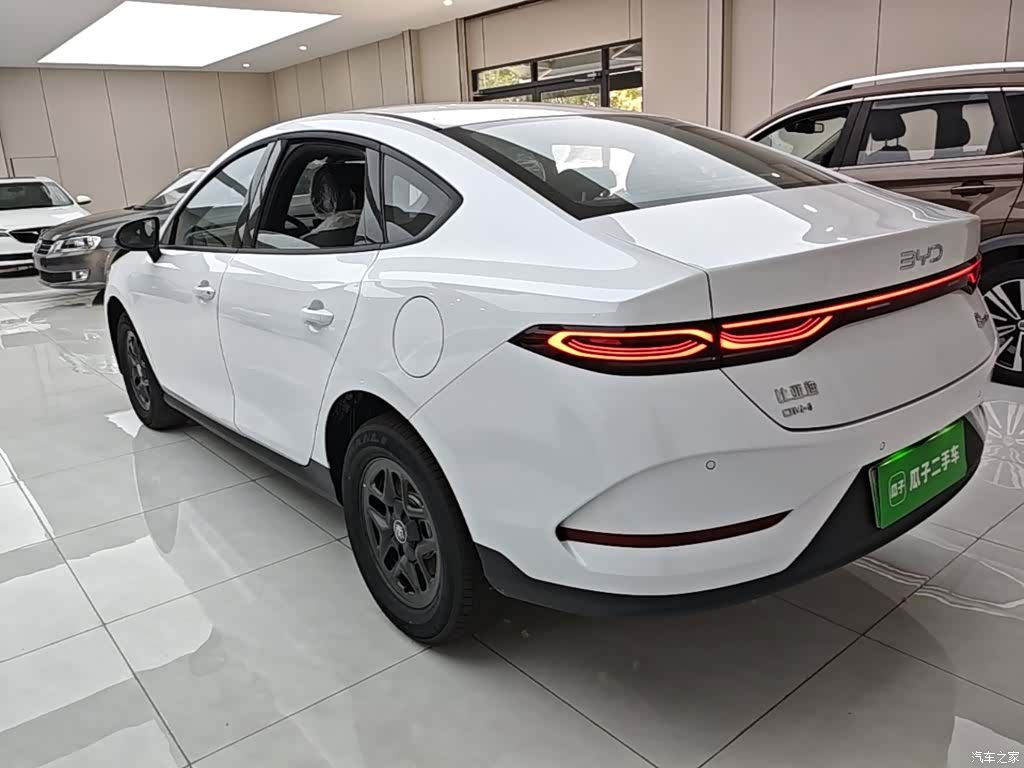 BYD Qin, 2026 все фото