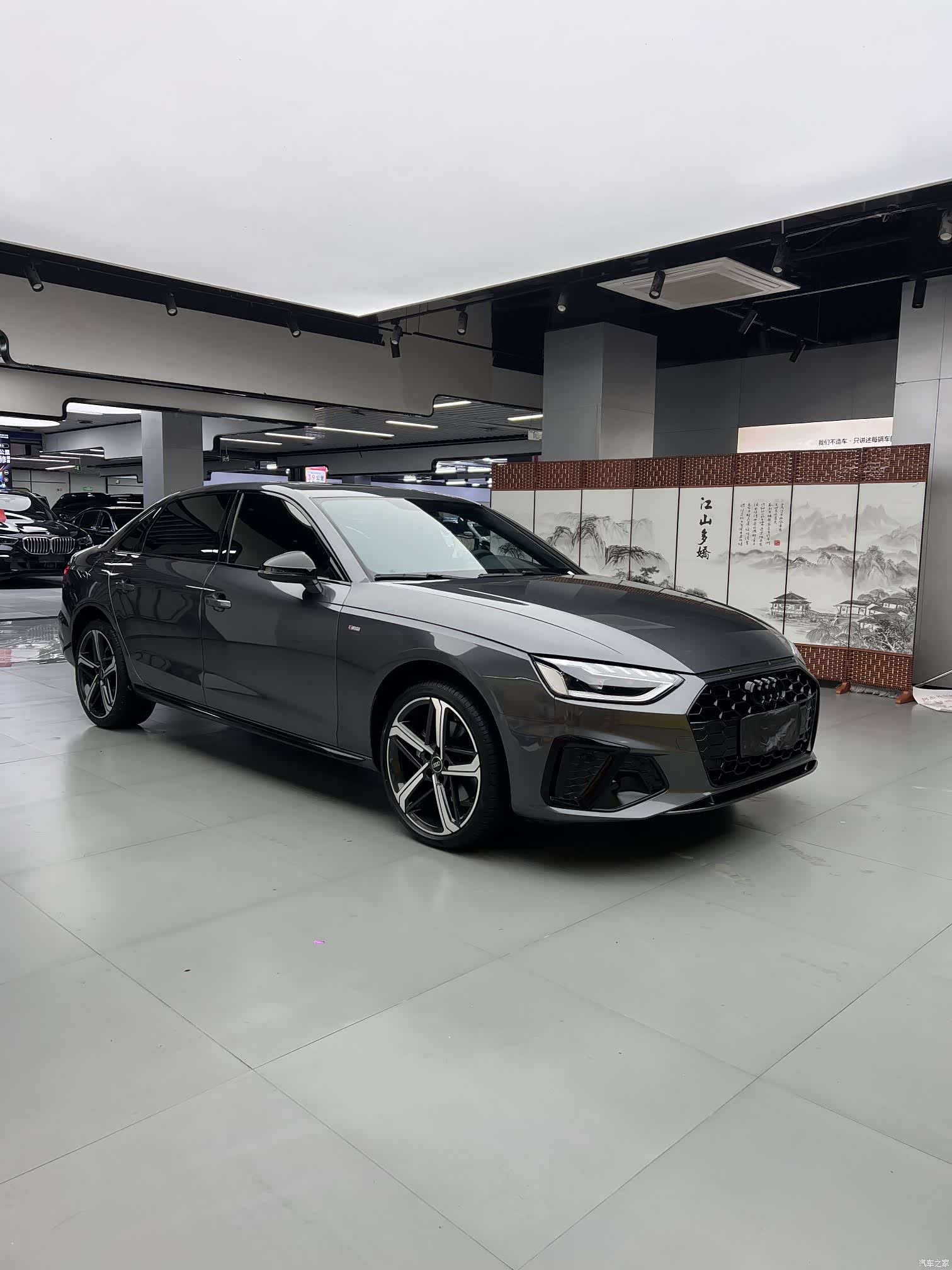 Audi A4L, 2025 1