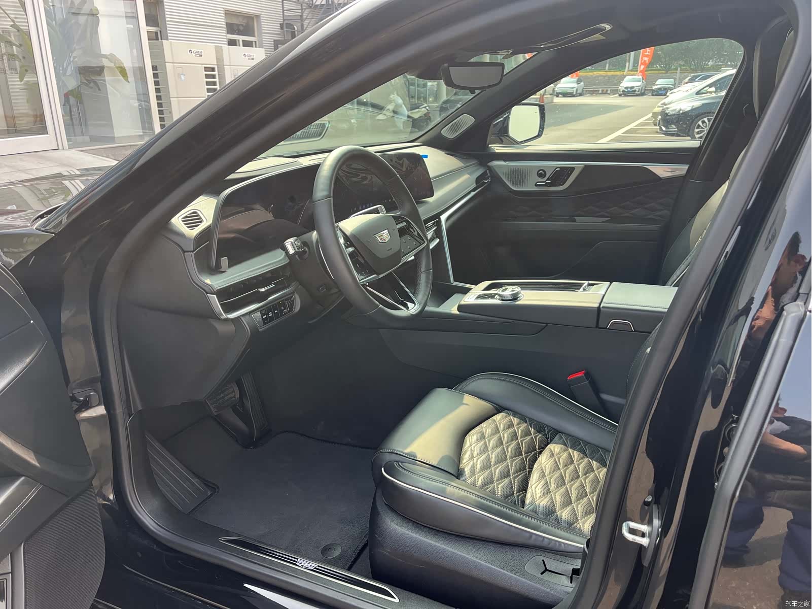 Cadillac CT6, 2025 4