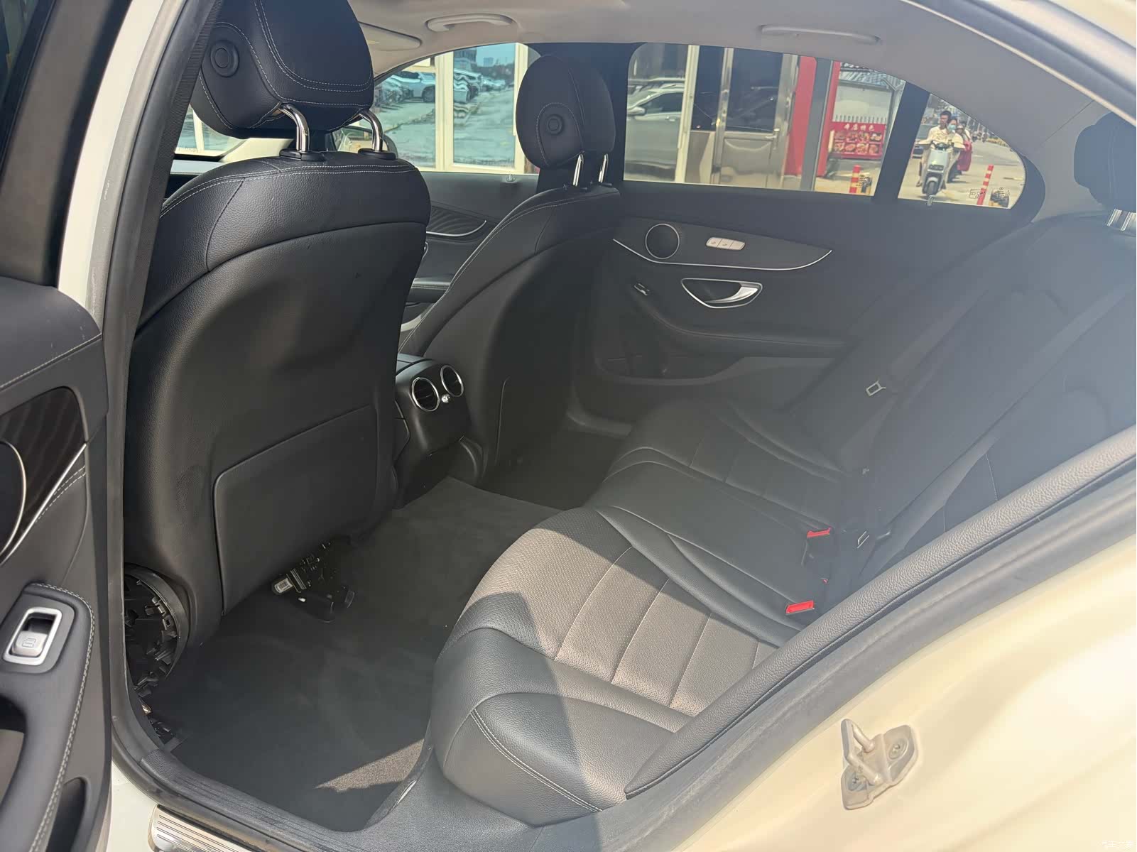 Mercedes-Benz C-Class, 2015 10