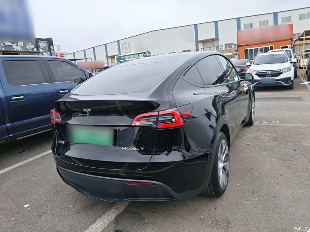 Tesla Model Y, 2021 7